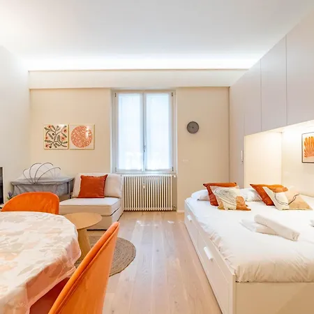 5' From Corso Sempione Elegant Apartament Mediolan
