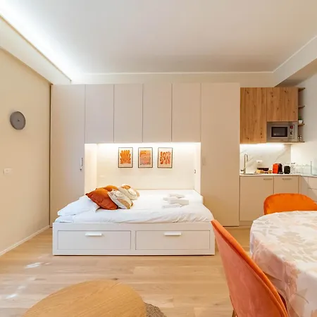 Apartament 5' From Corso Sempione Elegant Mediolan