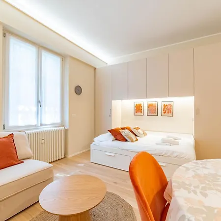 5' From Corso Sempione Elegant Apartmán *